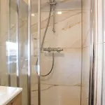 Cozy With New Shower Near Popodium 013 דירה