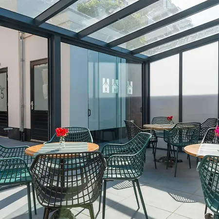 Cozy And Budget-Friendly Stay In Tilburg For 2