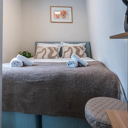 Cozy And Budget-Friendly Stay In Tilburg For 2
