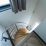 Апартаменты Cozy With New Shower Near Popodium 013 *