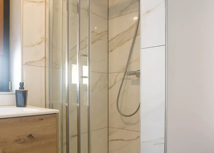 Cozy With New Shower Near Popodium 013