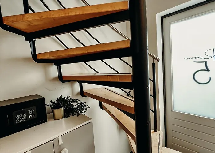 Appartement Cozy With New Shower Near Popodium 013